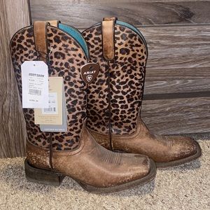 Ariat square toes cheetah print boots